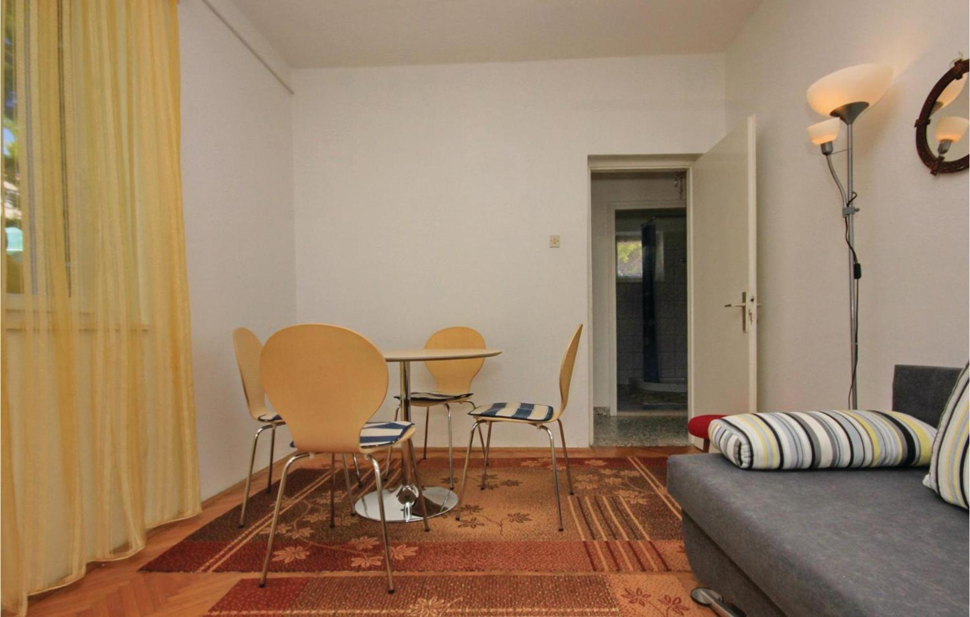 Amazing Apartment In Lumbarda With Kitchen Екстер'єр фото